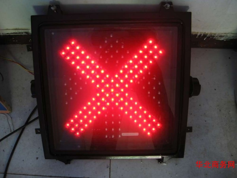 北京红叉绿箭头信号灯 车道指示器厂家图2